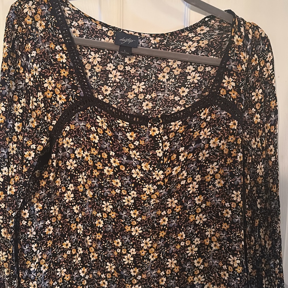Daytrip  Floral Blouse